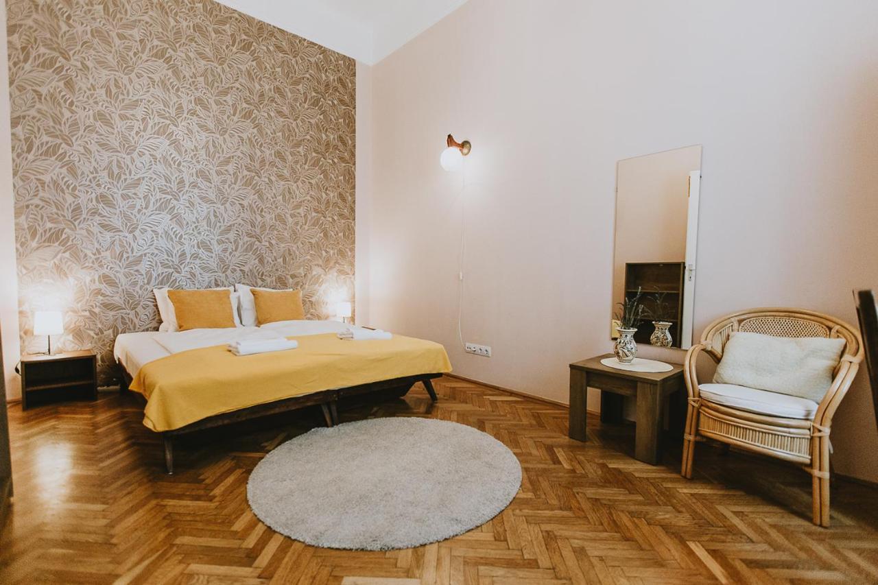 Budapest Folk Apartment 60Sm Spacious And Bright المظهر الخارجي الصورة