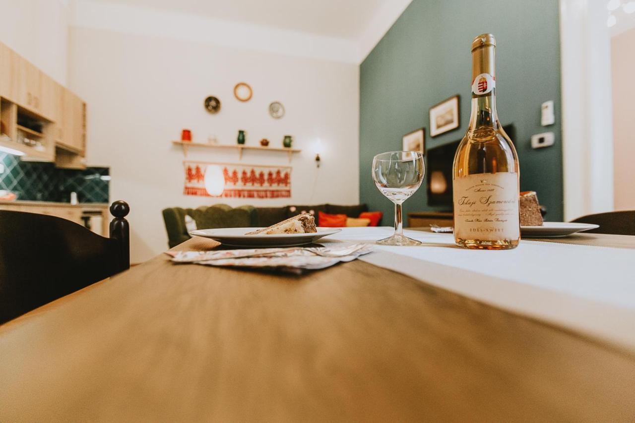 Budapest Folk Apartment 60Sm Spacious And Bright المظهر الخارجي الصورة